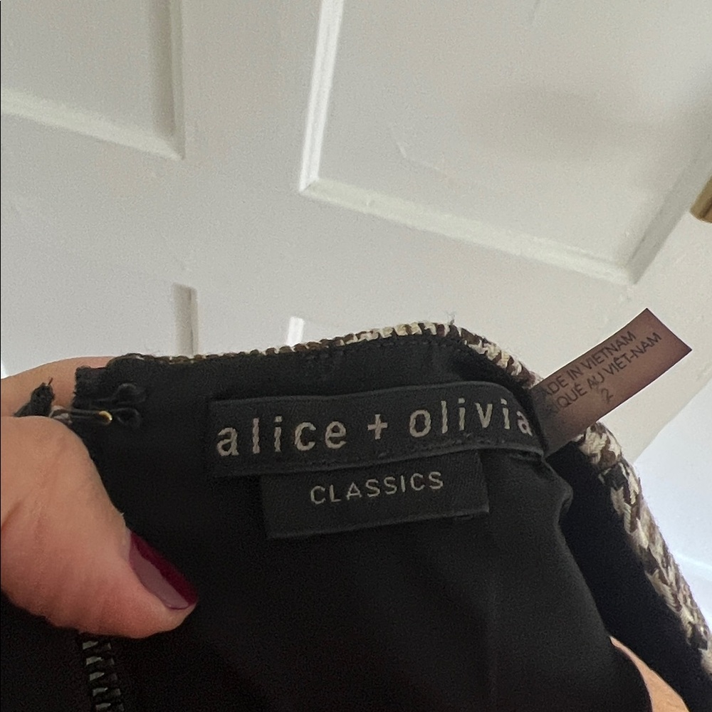 ALICE + OLIVIA
Coley Prince of Wales checked woven mini dress - Picture 7 of 7